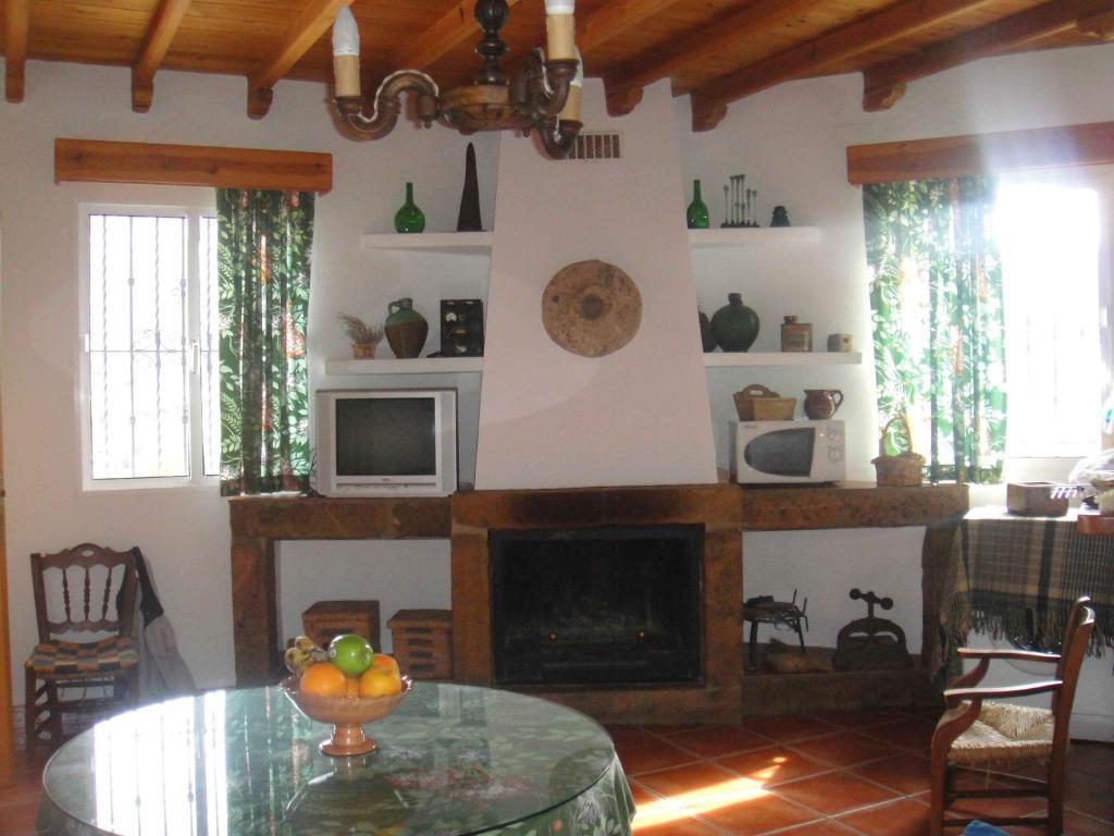 Apartamentos Buganvilla Villaluenga Del Rosario Zimmer foto