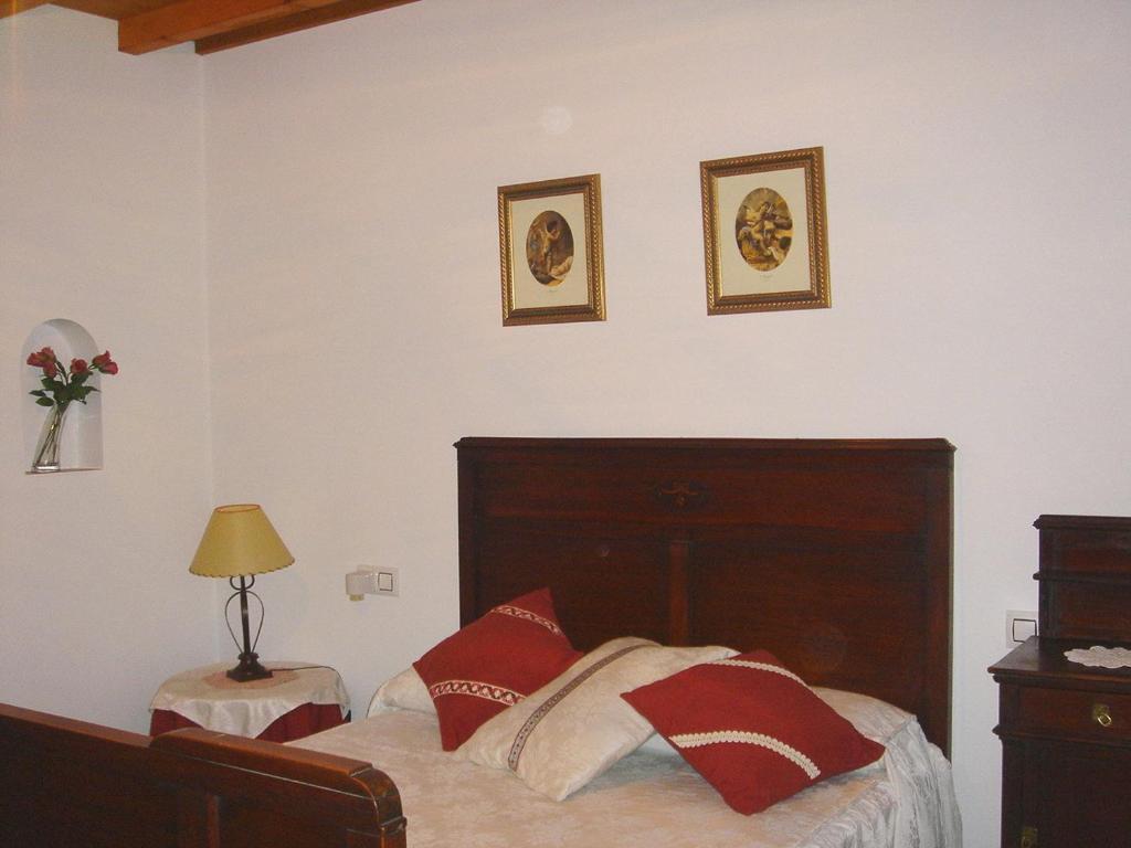 Apartamentos Buganvilla Villaluenga Del Rosario Zimmer foto